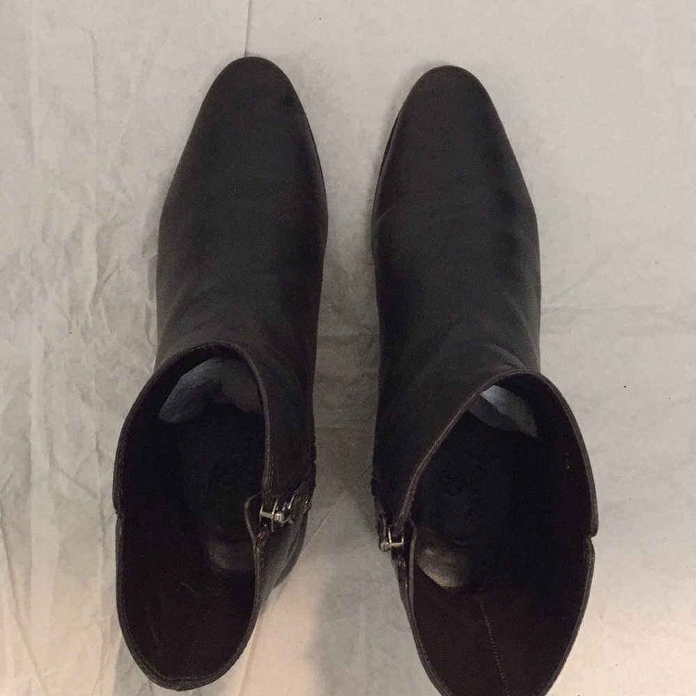 Cole Haan short Leather boots